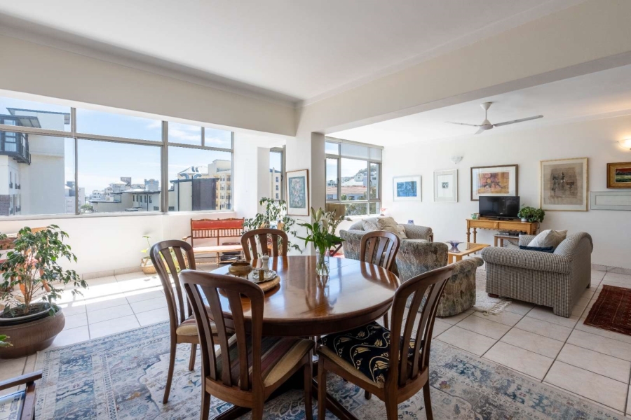 2 Bedroom Property for Sale in Sea Point Western Cape